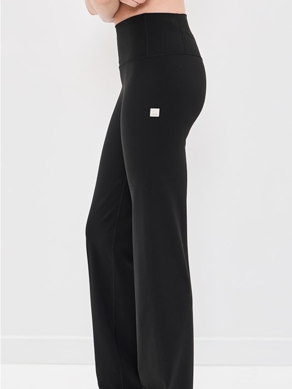 Vuori All The Feels Straight Leg Black Leggings Large NWT